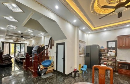 Bán Gấp Nhà Lê Đức Thọ Nam Từ Liêm, 10 Tỷ, 40M2, 5T, Ô Tô Tránh, 20m Ra Phố, Kinh Doanh Sầm Uất